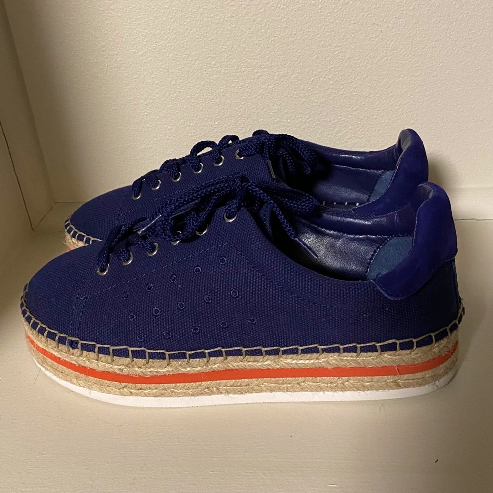Vince Camuto - Navy Platform Tennis Shoes - W 7